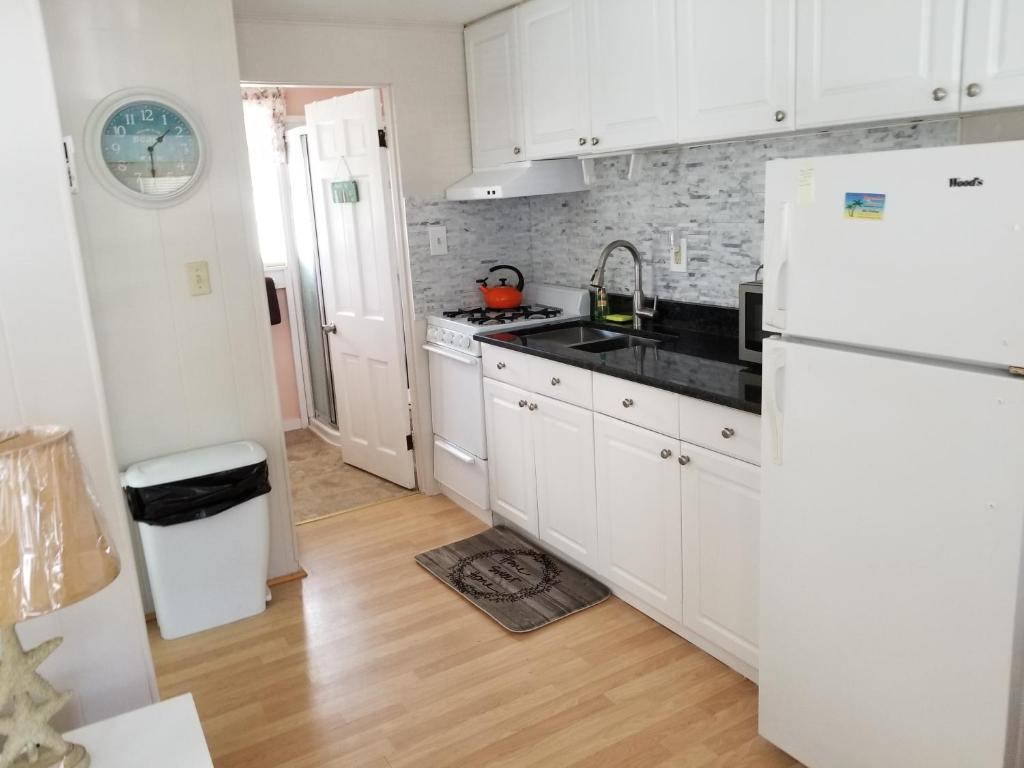 Oceanside Condos photo 4