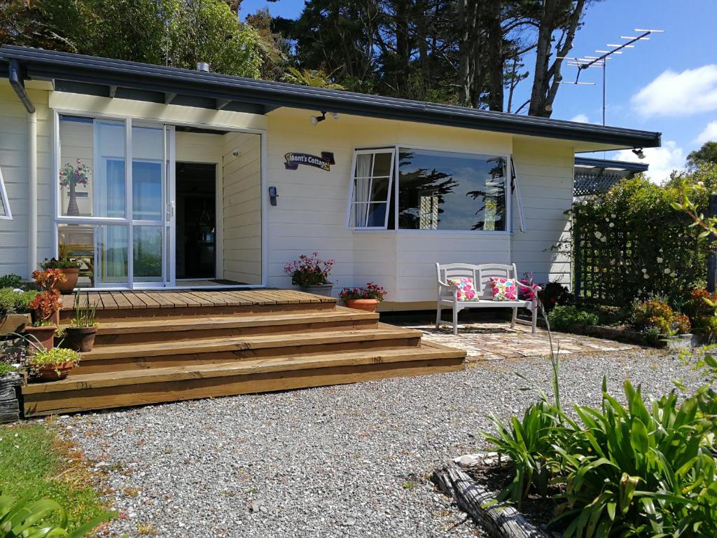Mont's Cottage photo 1