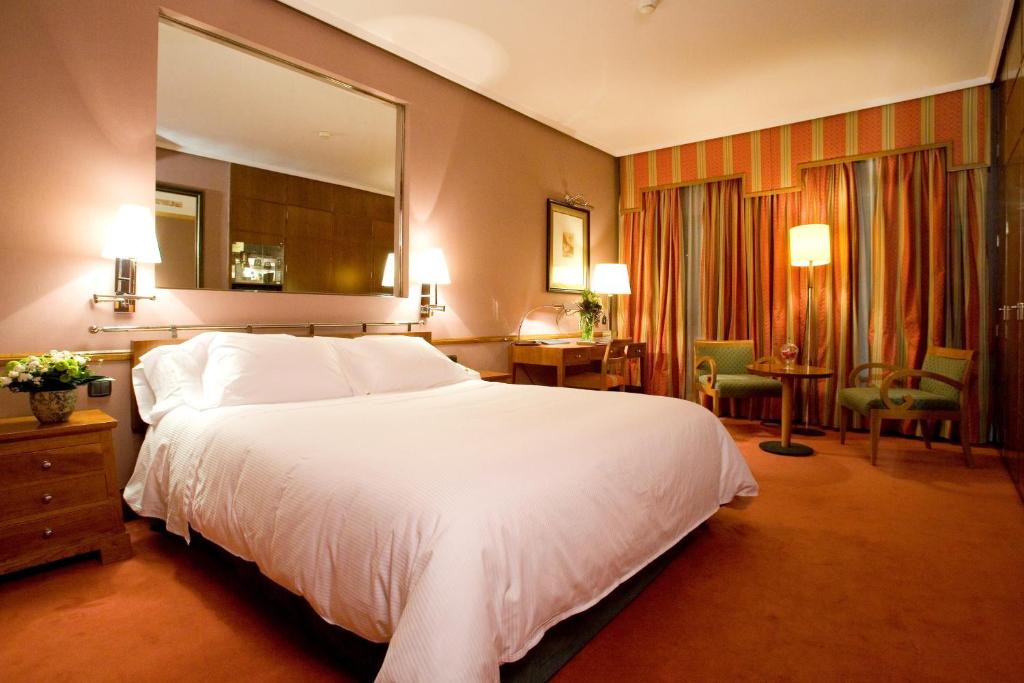 Hotel Palafox photo 2