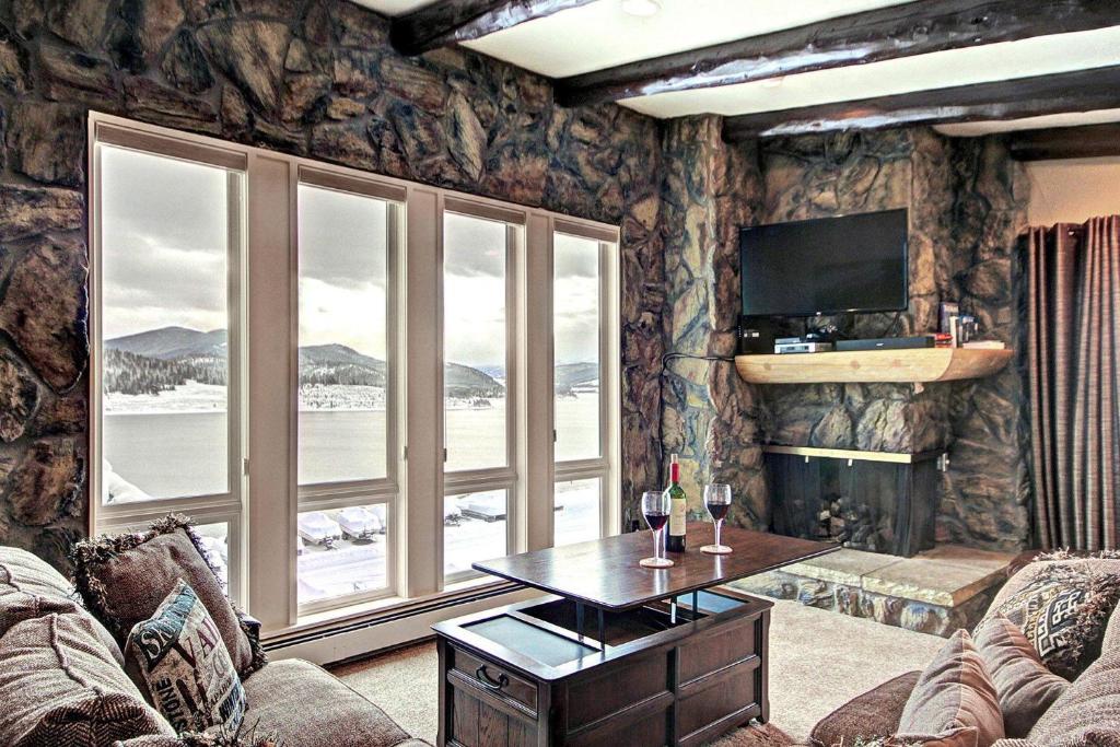 A308 Lake Cliffe Condo image