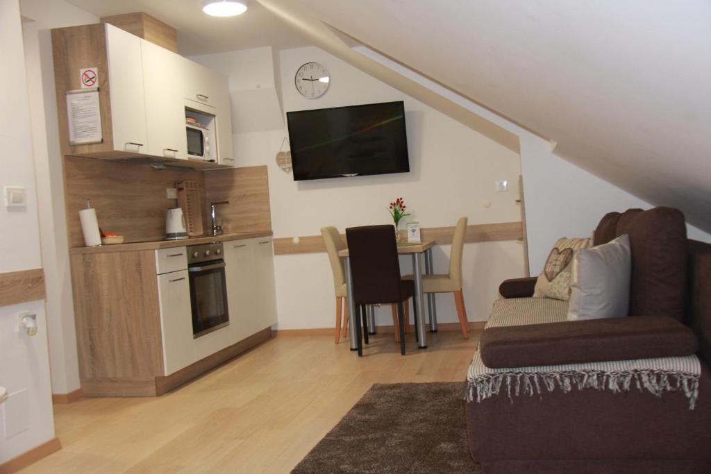 Apartments Borna 2 photo 2