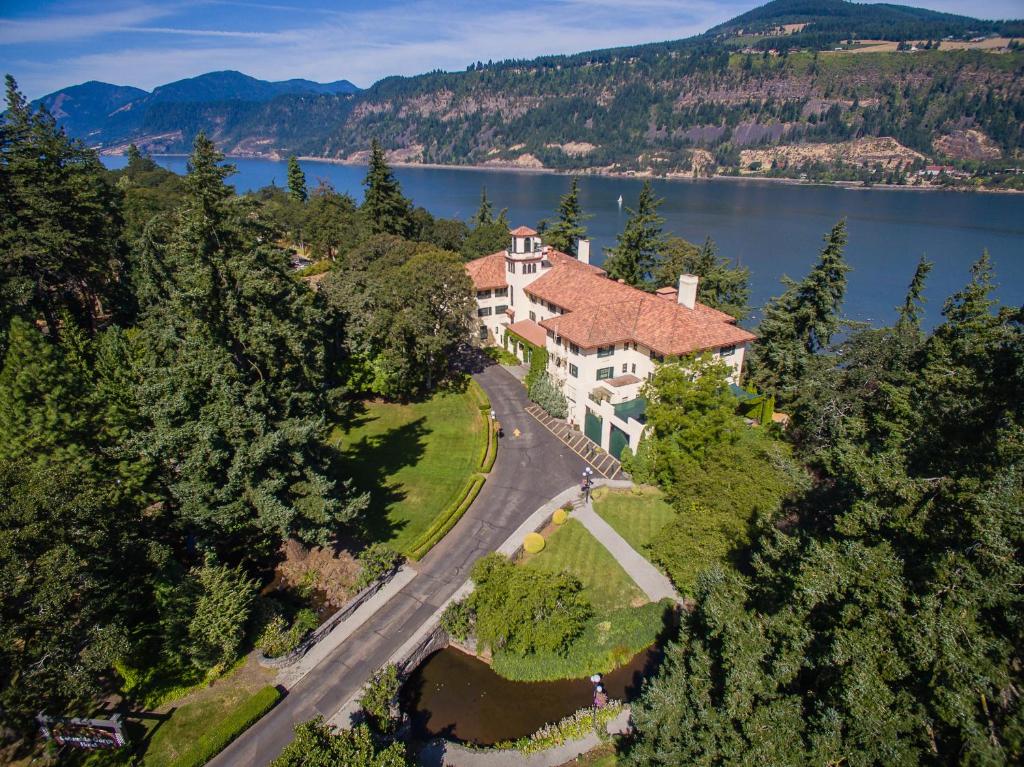 Columbia Gorge Hotel and Spa image