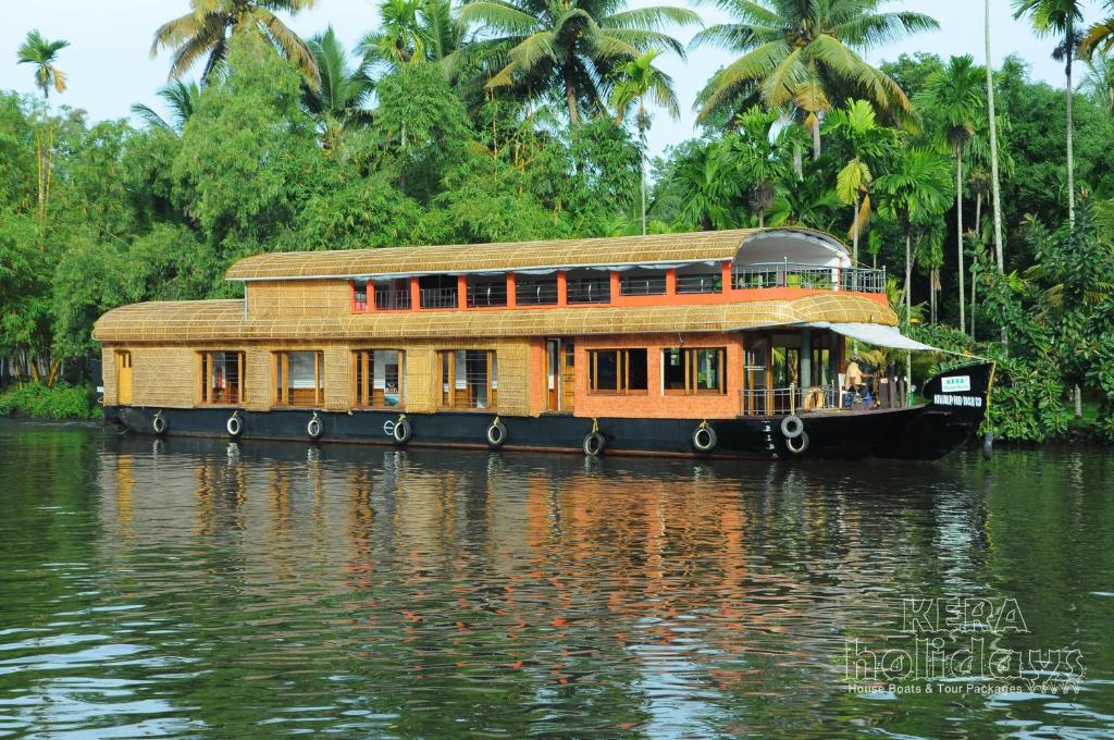Kera Houseboats Alleppey photo 4