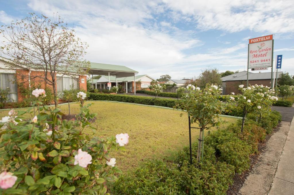 Rose Garden Motel photo 4