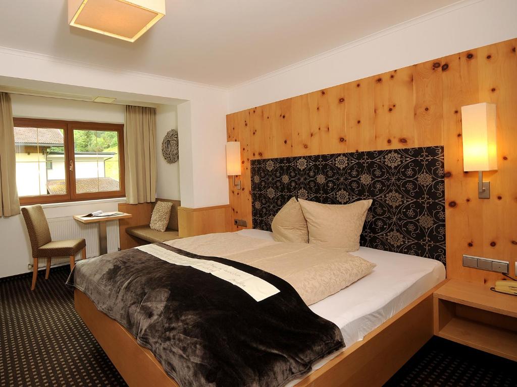 Hotel Burgschrofn photo 4