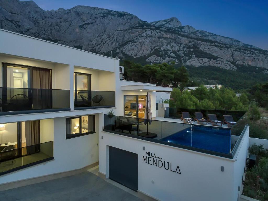 Villa Mendula photo 1