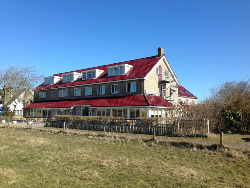 Hotel Bos en Duinzicht photo 1
