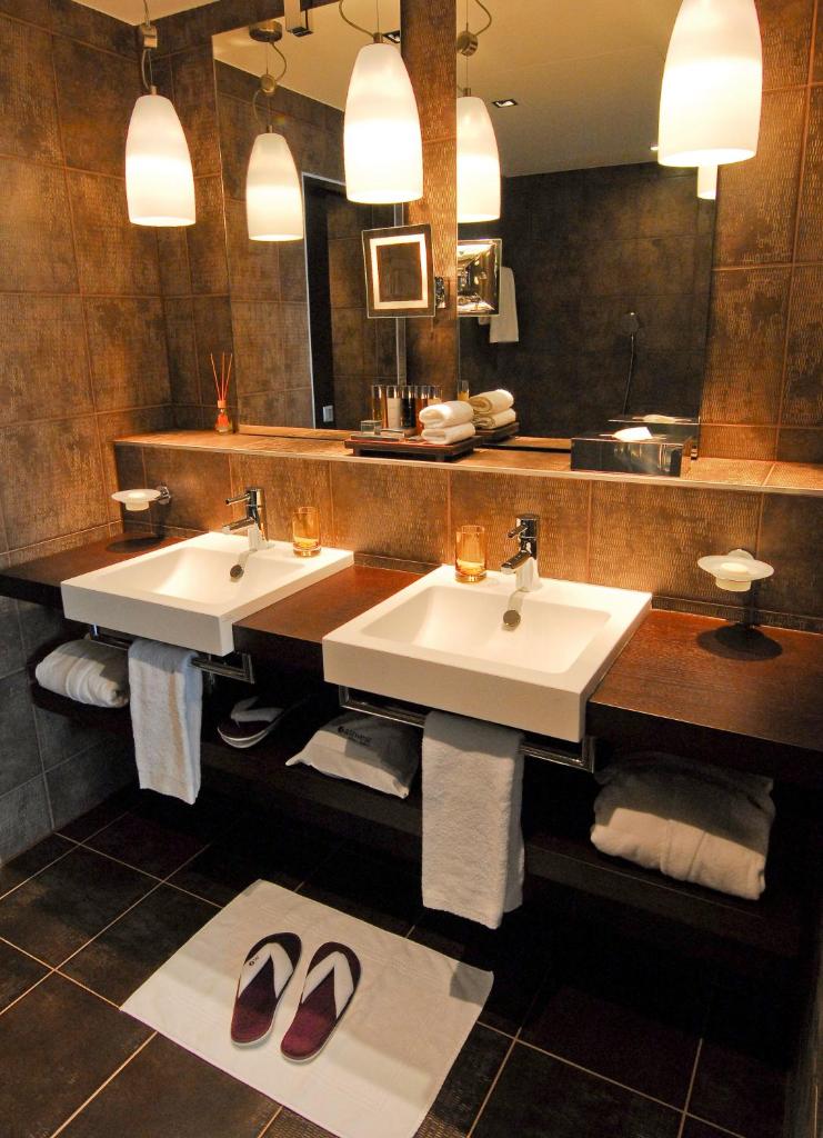 Двухместный (Двухместный номер Делюкс с 1 кроватью), Eastwest Hôtel