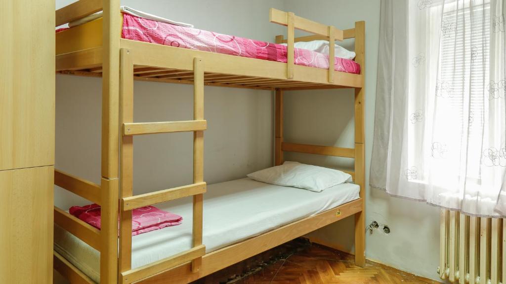 Семейный (Стандартный семейный номер), Yolo Savamala