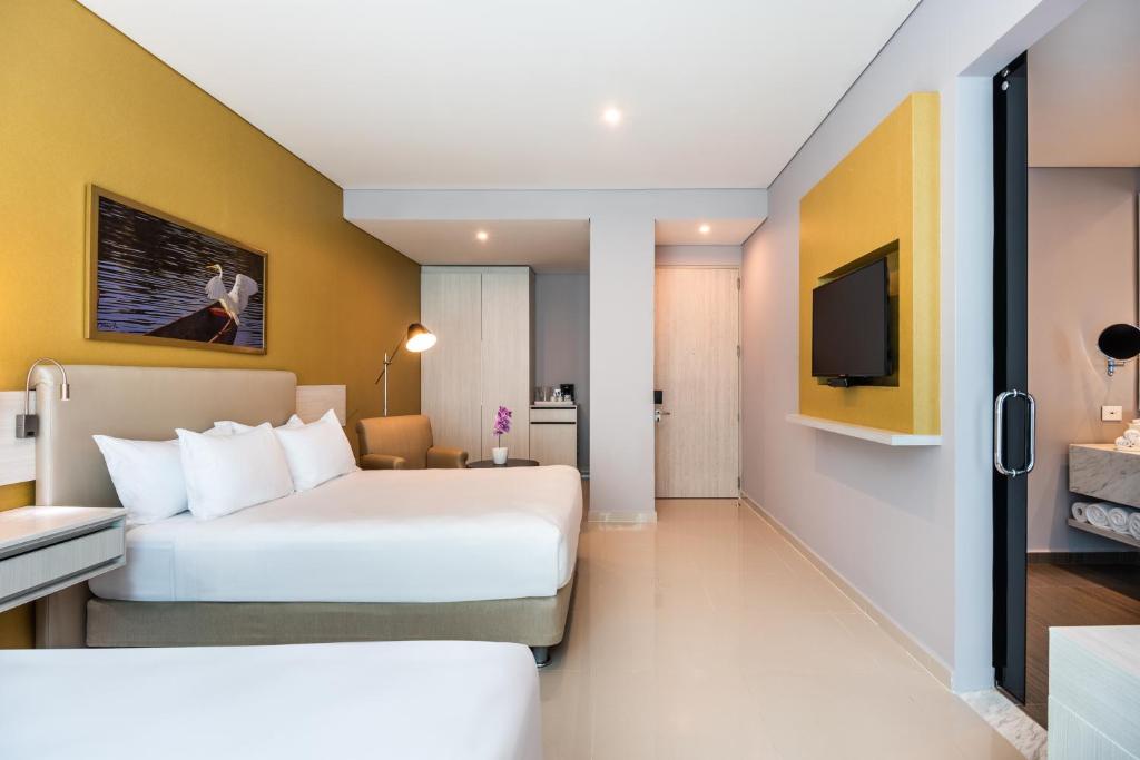 Crowne Plaza Barranquilla - Tap to explore photos