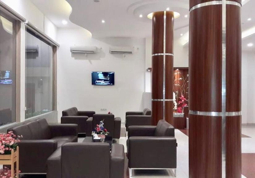 Seventeen Hotel photo 3