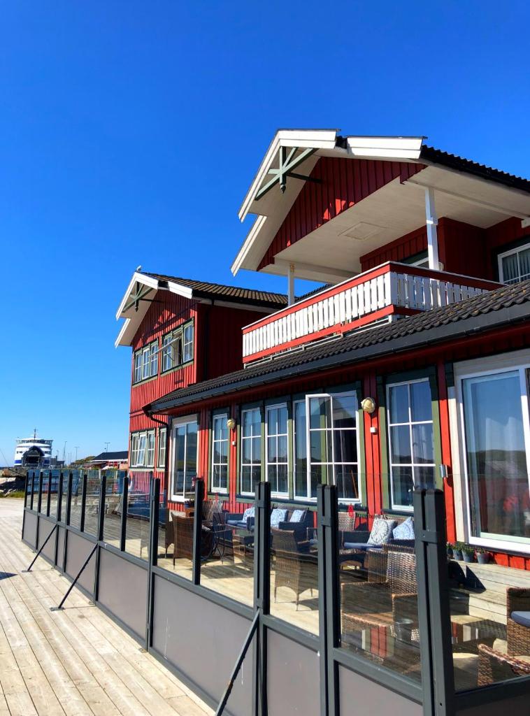 Røst Bryggehotell photo 2