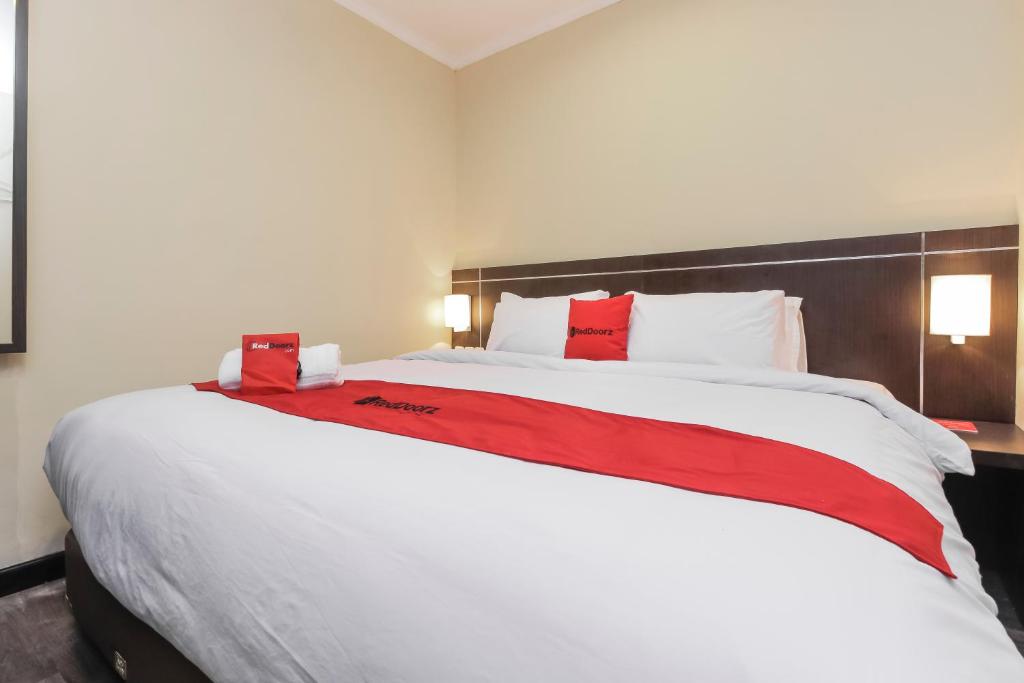 Двухместный (Двухместный номер с 1 кроватью), RedDoorz Plus @ Thamrin