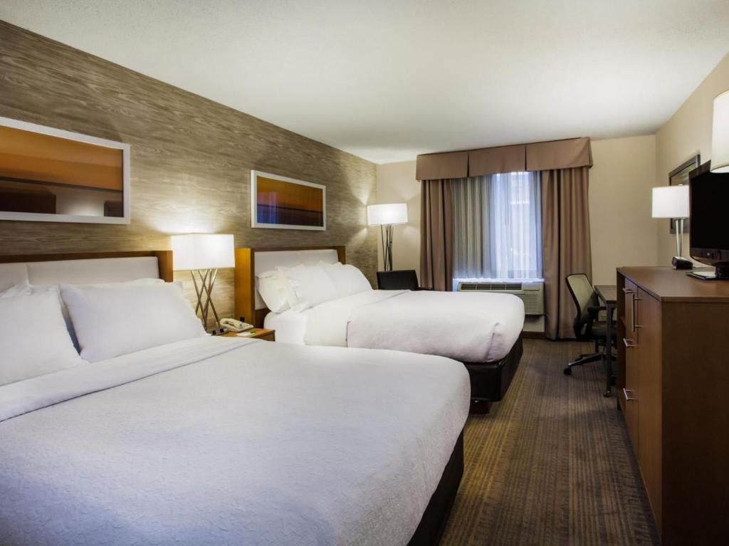 Holiday Inn Saratoga Springs, an IHG Hotel photo 3