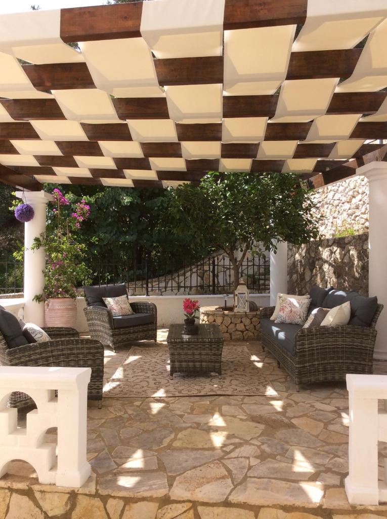 Villa Ampelaki 2 photo 2