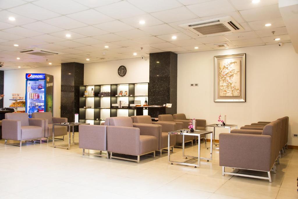 Sakura Hotel 3