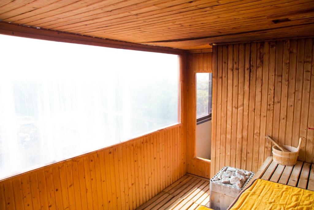 Sakura Hotel 3