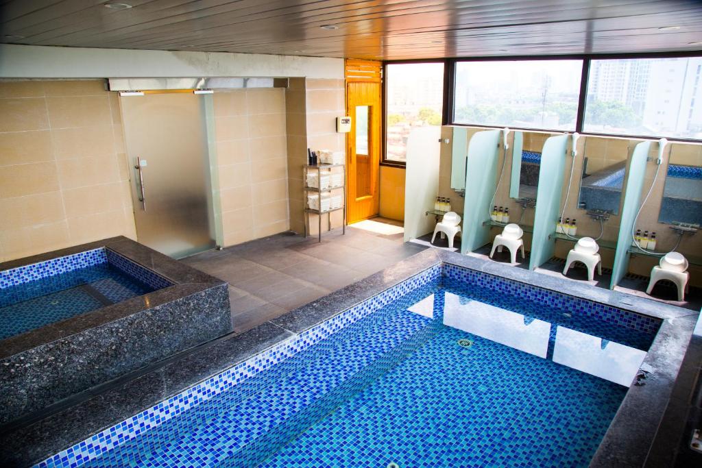 Sakura Hotel 3
