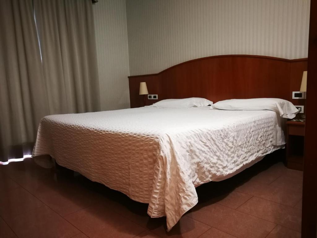 Hotel Willy photo 2