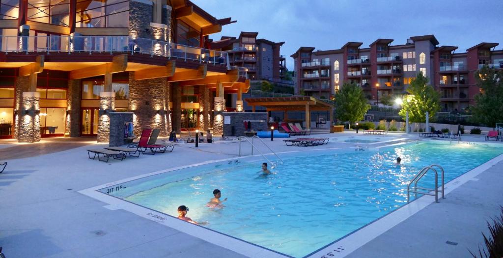 Copper Oasis photo 4