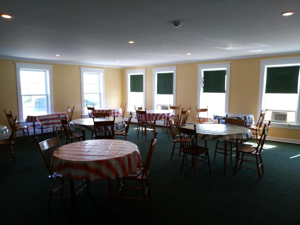 Grenfell Heritage Hotel & Suites photo 3