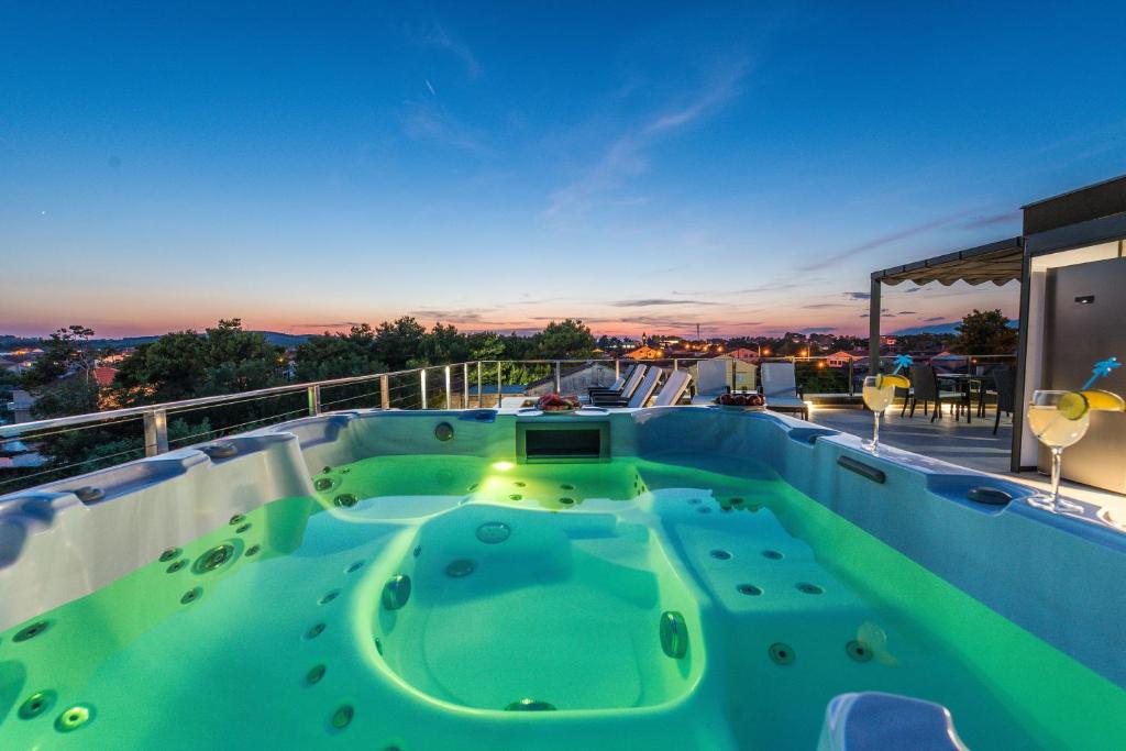 Luxury Apartments VilaMaloca photo 3