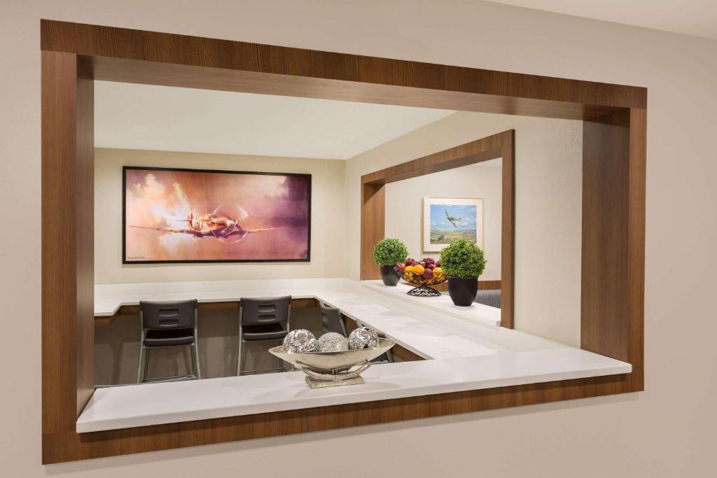 Microtel Inn & Suites by Wyndham photo 3