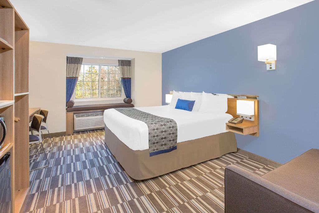 Microtel Inn & Suites by Wyndham Ocean City photo 3