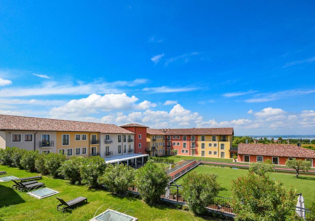 TH Lazise - Hotel Parchi Del Garda photo 2