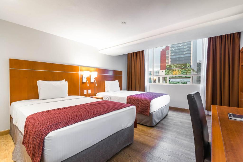Сьюит (Четырехместный номер), Eurostars Zona Rosa Suites