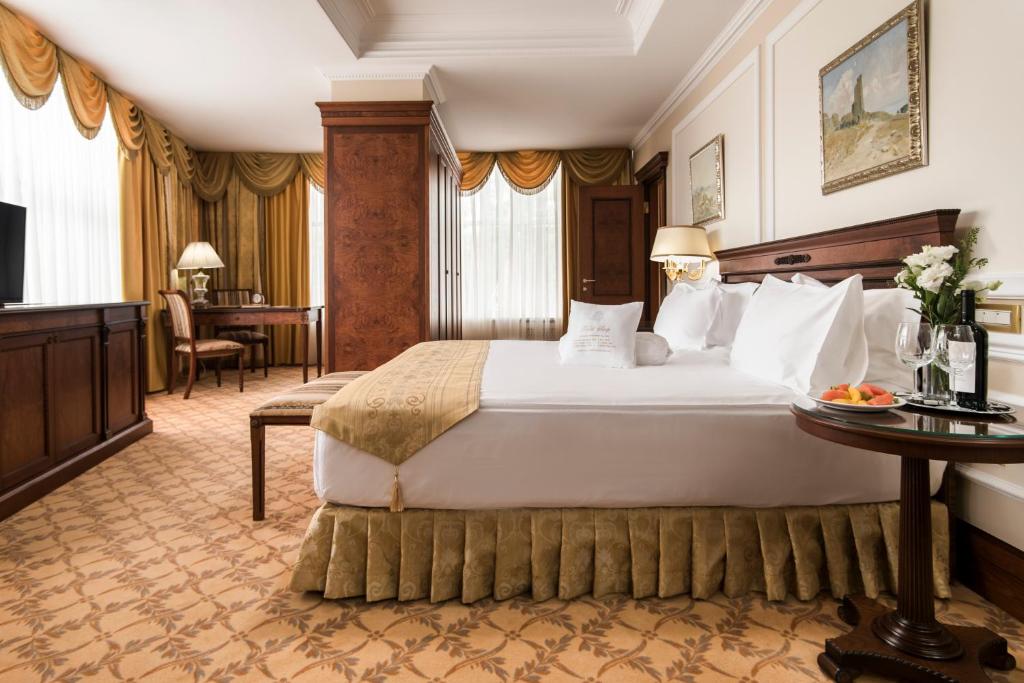 Сьюит (Полулюкс), Отель Nobil Luxury