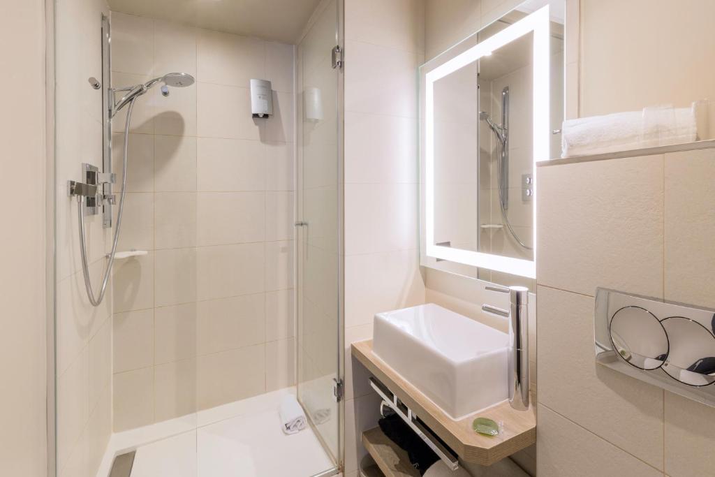 Одноместный (Классический одноместный номер), Best Western Le Montmartre – Saint Pierre