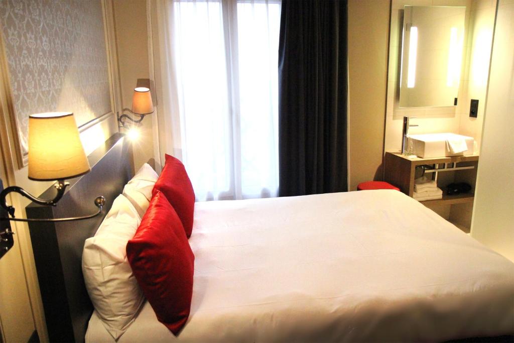 Двухместный (Классический двухместный номер с 1 кроватью), Best Western Le Montmartre – Saint Pierre