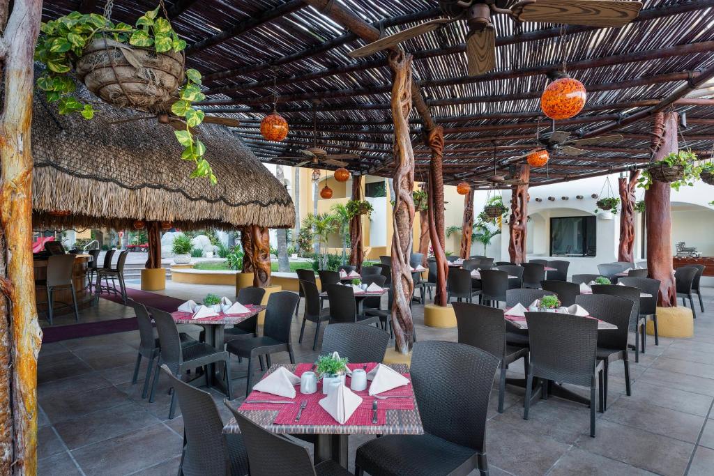 Marina Fiesta Resort & Spa, A La Carte All Inclusive Optional photo 4