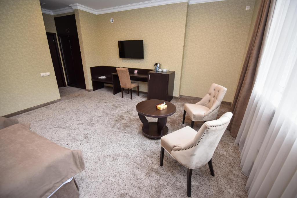 Laguna Hotel photo 3