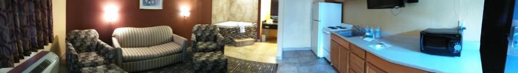The Executive Inn & Suites photo 1