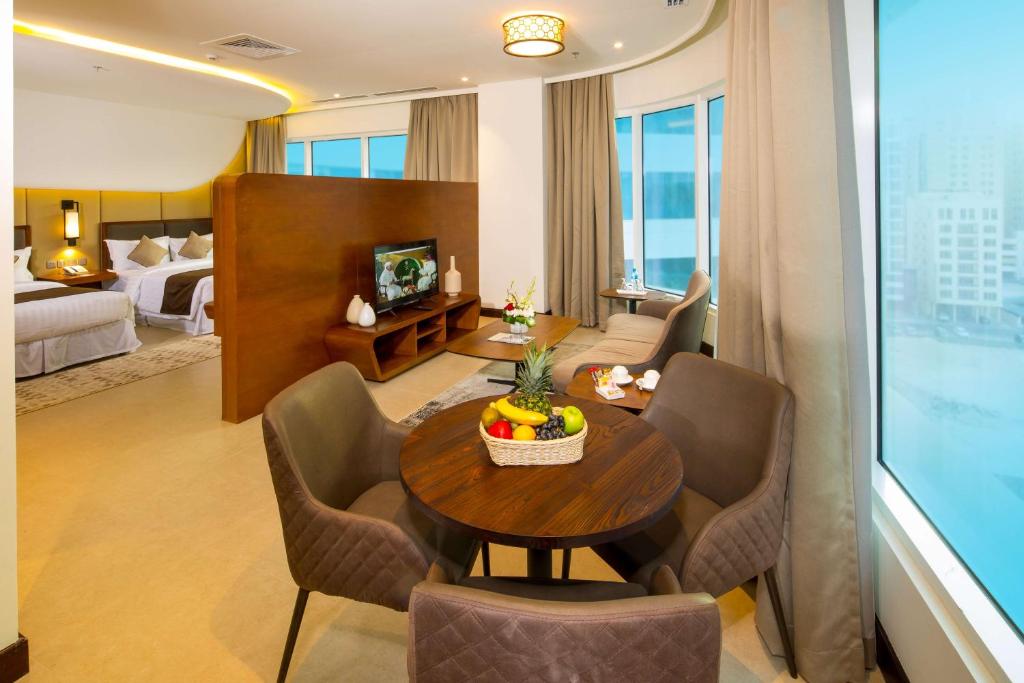 Arch Hotel photo 4