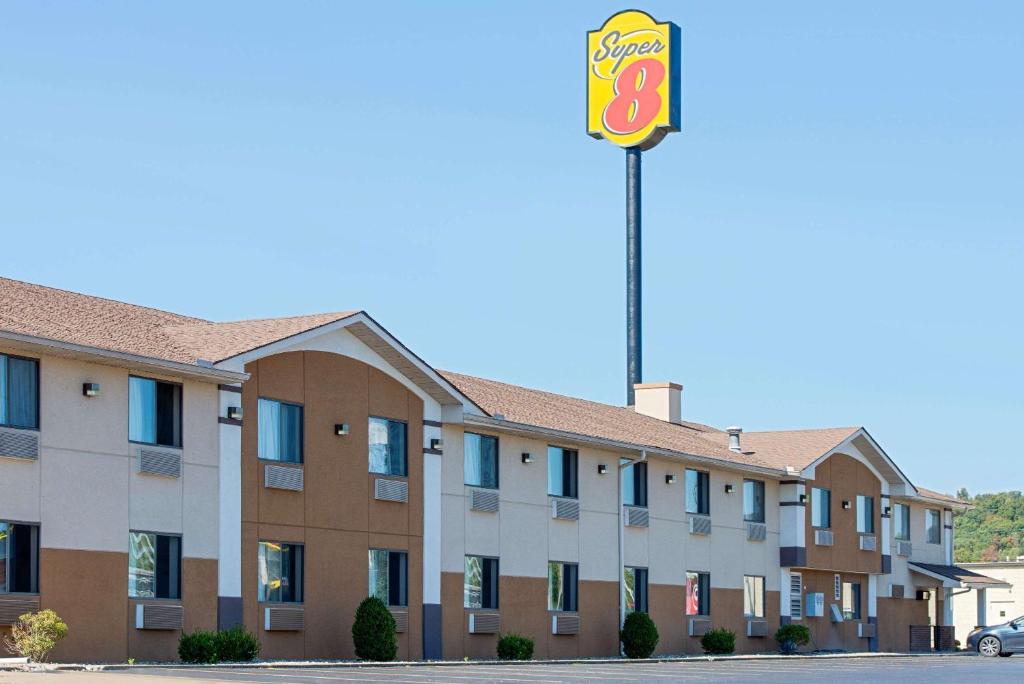 Super 8 by Wyndham Ripley image