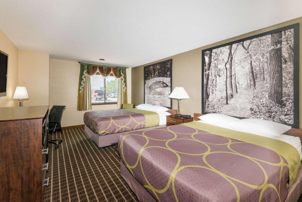 Super 8 by Wyndham Webster City IA photo 4