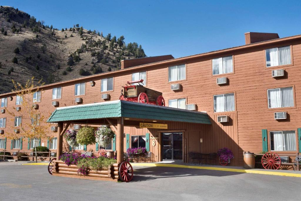 Super 8 by Wyndham Jackson Hole image