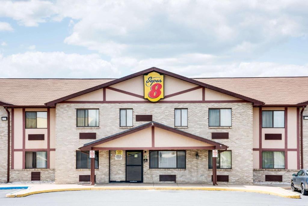 Super 8 by Wyndham Kutztown/Allentown Area image