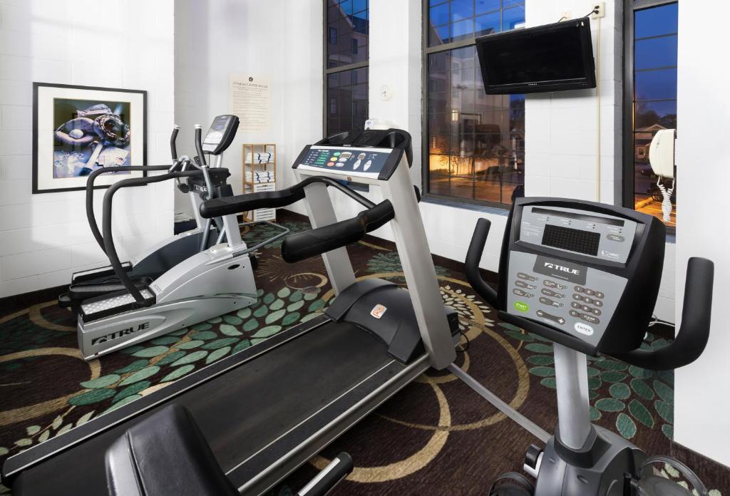 Aspen Suites - Rochester photo 1