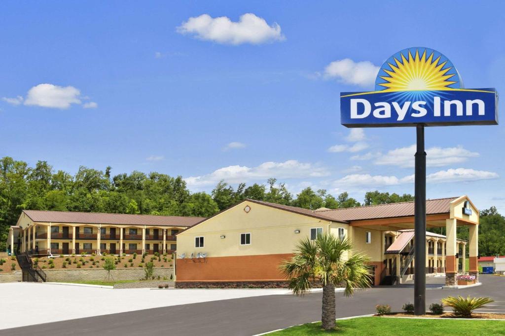 Days Inn by Wyndham Fultondale image