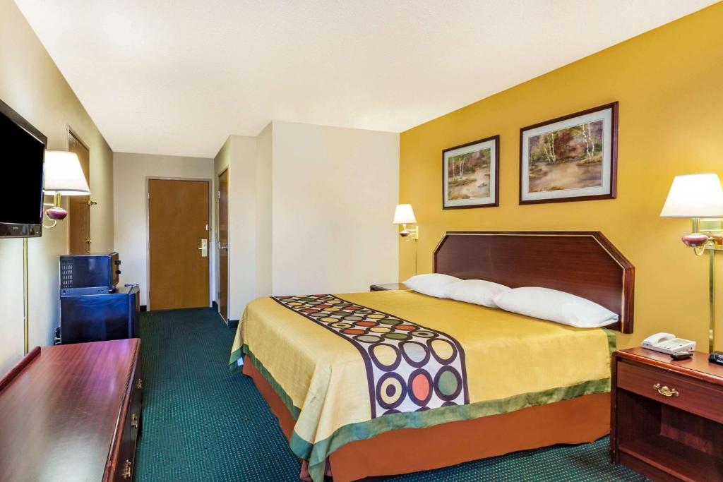 Super 8 by Wyndham Morristown/South photo 4