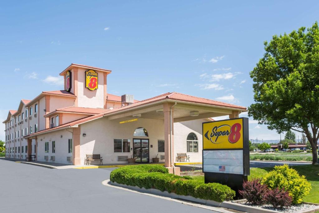 Super 8 by Wyndham Fruita image