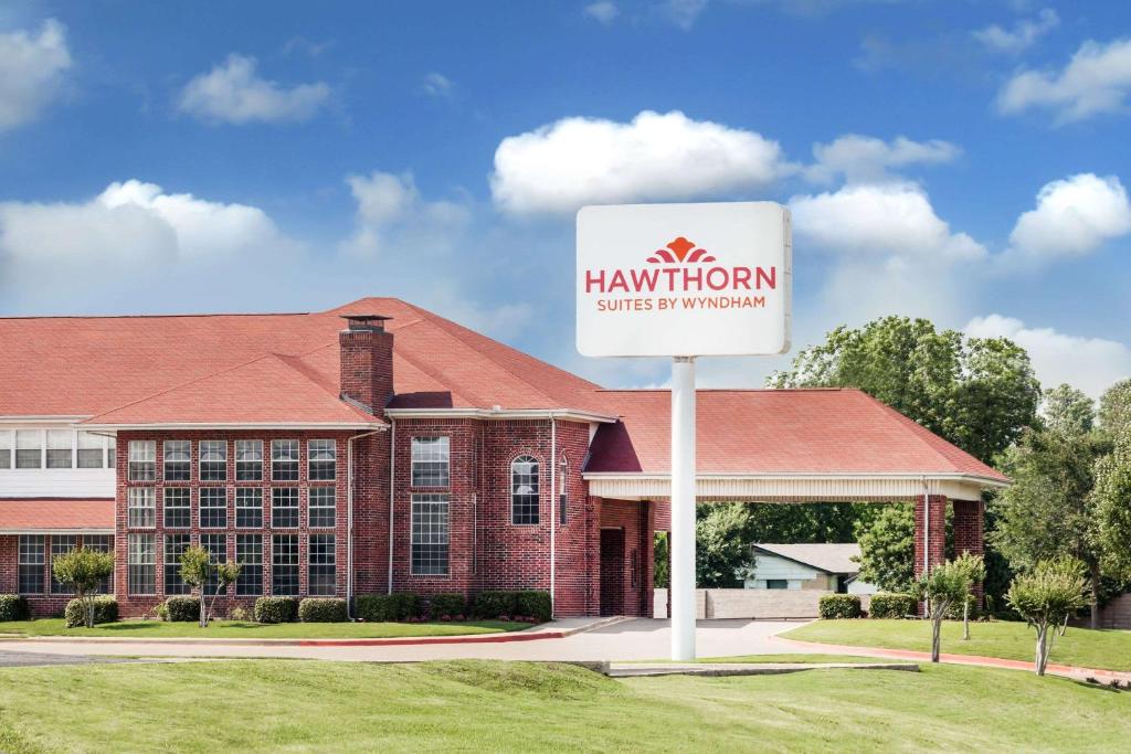Hawthorn Suites by Wyndham Irving DFW South image