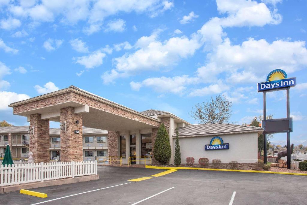 Days Inn by Wyndham Grand Junction photo 3