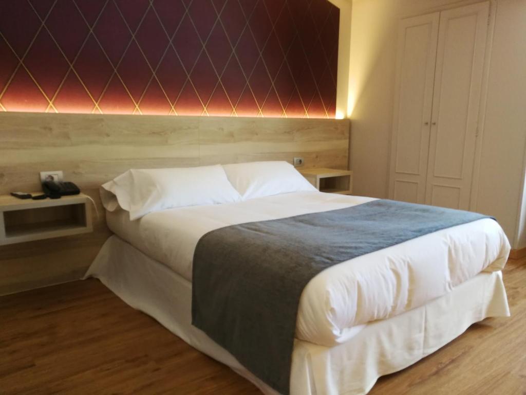 Hospedium Hotel La Marina Costa da Morte photo 3