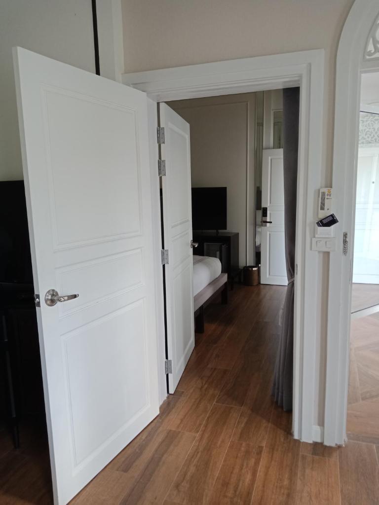 NirvaNAN House photo 1