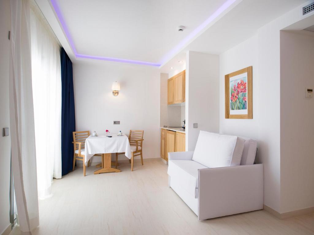 Апартаменты (Стандартные апартаменты), My Way Luxury Ibiza Studio - AB Group